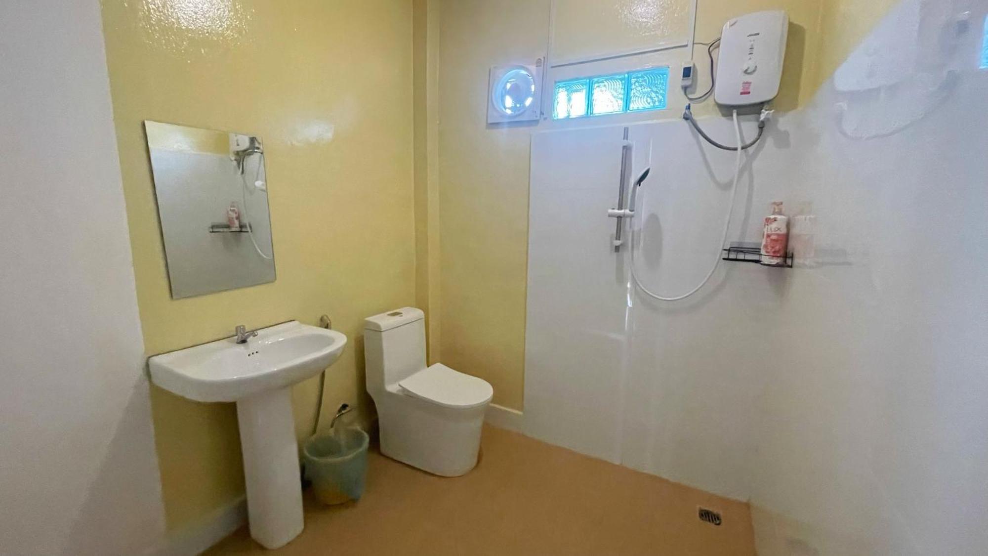 Moukdavan Guesthouse 루앙프라방 외부 사진
