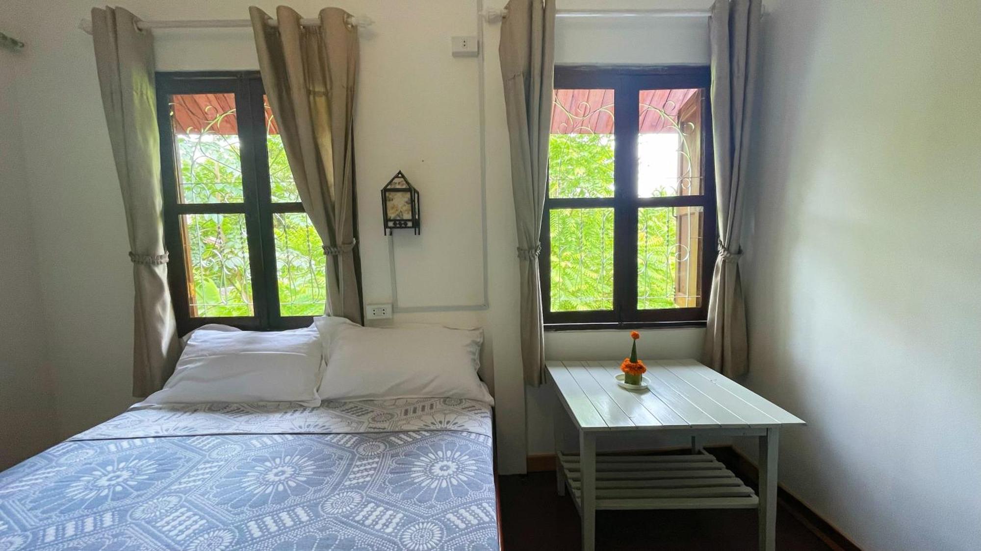 Moukdavan Guesthouse 루앙프라방 외부 사진