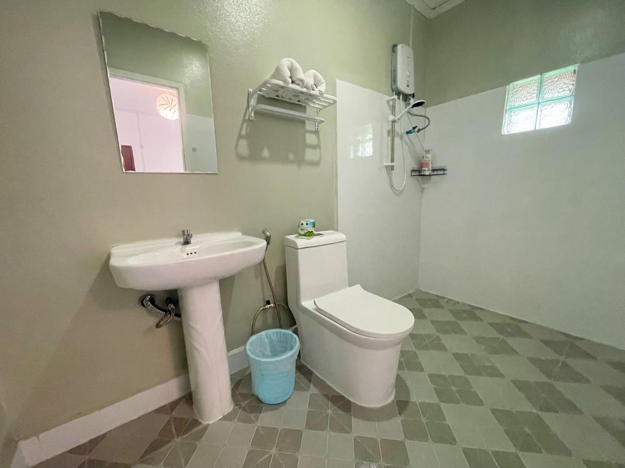 Moukdavan Guesthouse 루앙프라방 외부 사진
